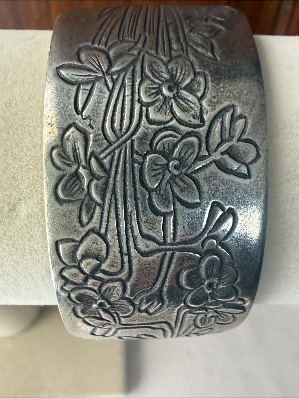 Salisbury Pewter December Narcissus Birth Month Floral Cuff Bracelet